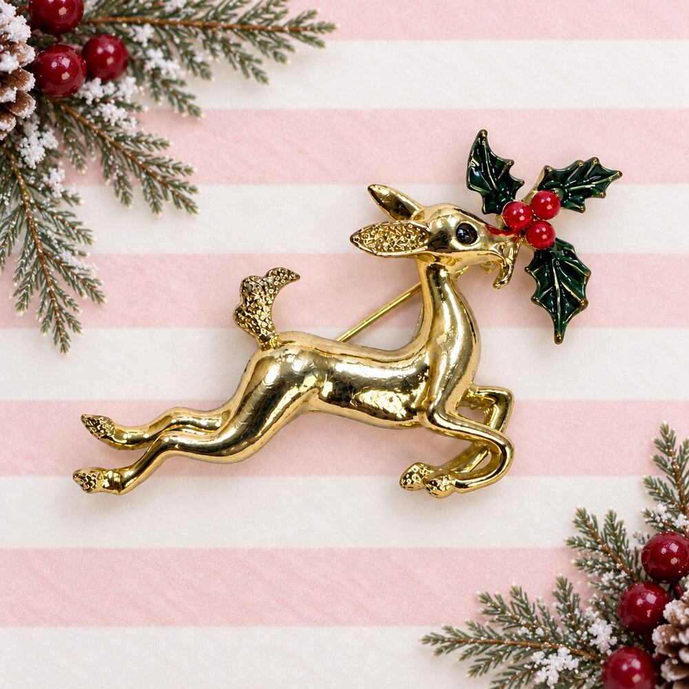 Vintage Reindeer Brooch Gold Tone Holly Enamel Christmas Pin Missing Eye CP263